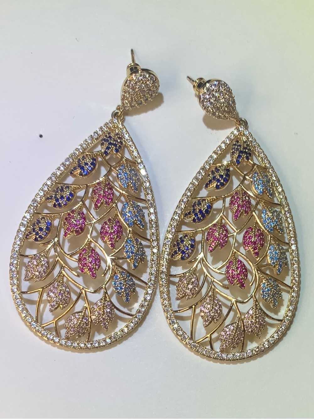 Gold plated Eye Candy LA Sparkling Dangle Earrings